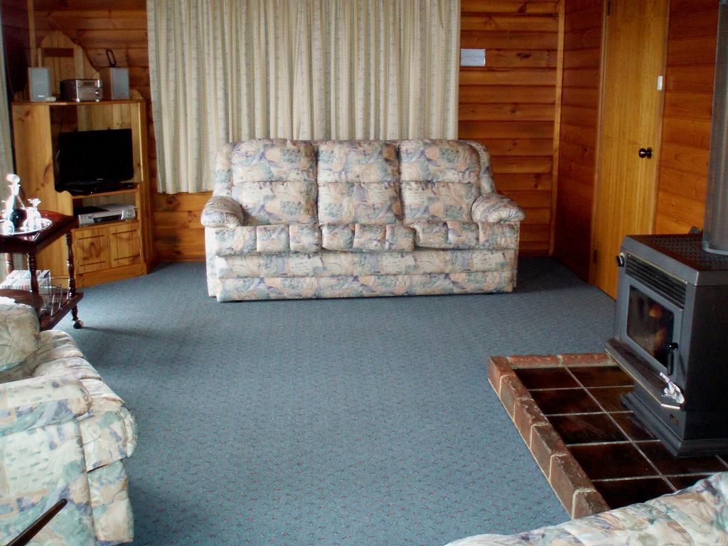 Highland Cabins And Cottages At Bronte Park Экстерьер фото