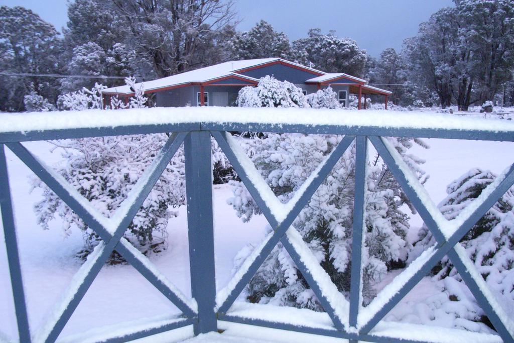 Highland Cabins And Cottages At Bronte Park Номер фото